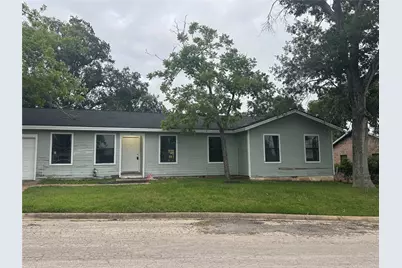 411 N Baron Street, Bellville, TX 77418 - Photo 1