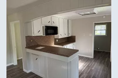 201 Smith Street, Clute, TX 77531 - Photo 2