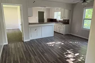 201 Smith St, Clute, TX 77531 - Photo 10