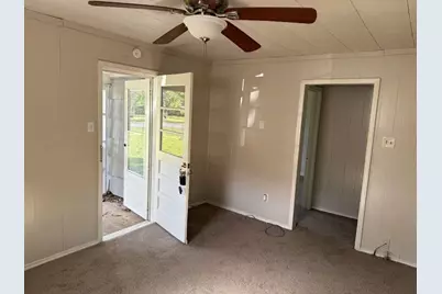 201 Smith Street, Clute, TX 77531 - Photo 14
