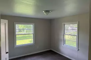 201 Smith St, Clute, TX 77531 - Photo 12