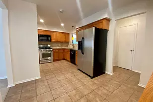 2 N Waxberry Rd, The Woodlands, TX 77381 - Photo 8