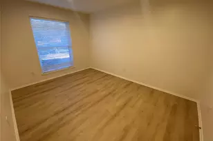 2 N Waxberry Rd, The Woodlands, TX 77381 - Photo 18