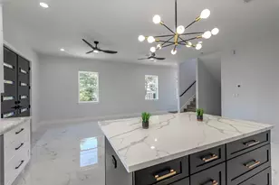 1102 36th St, Galveston, TX 77550 - Photo 12