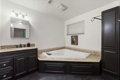 114 Hillendale Dr, Livingston, TX 77351 - Photo 30