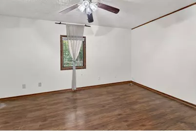 114 Hillendale Dr, Livingston, TX 77351 - Photo 22