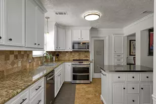 6107 Craigway Rd, Spring, TX 77389 - Photo 10