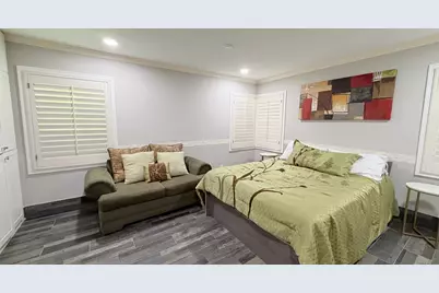 3310 N Braeswood Boulevard, Houston, TX 77025 - Photo 12