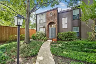 701 Bering Dr, Houston, TX 77057 - Photo 1