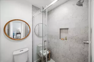701 Bering Dr, Houston, TX 77057 - Photo 24