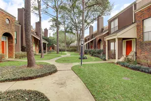 701 Bering Dr, Houston, TX 77057 - Photo 32