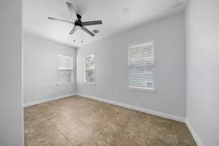 303 Welch St, Houston, TX 77006 - Photo 18