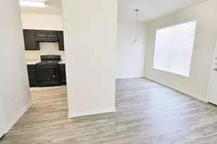 13235 Ingram Gap Ln, Houston, TX 77048 - Photo 10