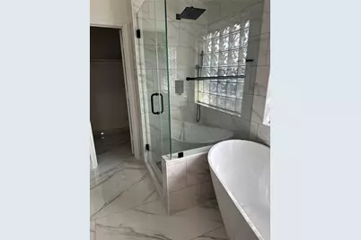 8807 Chelsea Brook Court, Houston, TX 77089 - Photo 6