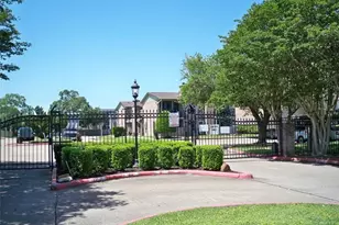 18800 Egret Bay Blvd, Webster, TX 77058 - Photo 2