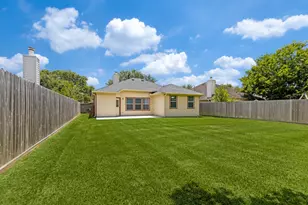 1110 Chase Park Dr, Bacliff, TX 77518 - Photo 14