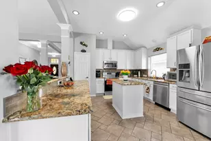 7318 Crestbury Ln, Cypress, TX 77433 - Photo 6