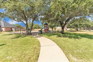 7318 Crestbury Ln, Cypress, TX 77433 - Photo 48