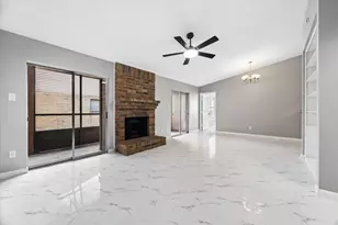 10555 Turtlewood Ct, Houston, TX 77072 - Photo 2