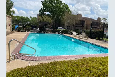 10555 Turtlewood Court #1905, Houston, TX 77072 - Photo 12
