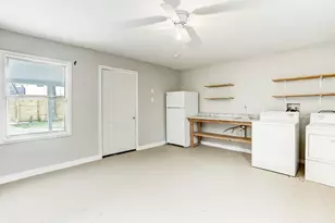2721 Engelke St, Houston, TX 77003 - Photo 16