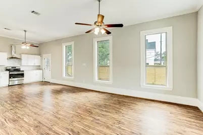2721 Engelke Street, Houston, TX 77003 - Photo 8