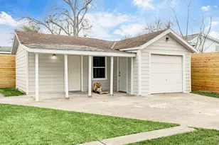 2721 Engelke St, Houston, TX 77003 - Photo 24