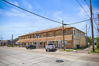 1915 45th Street, Galveston, TX 77550 - Photo 2
