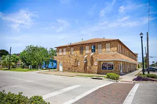 1915 45th St, Galveston, TX 77550 - Photo 6