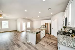 13973 Leigh Lake Ln, Conroe, TX 77384 - Photo 4