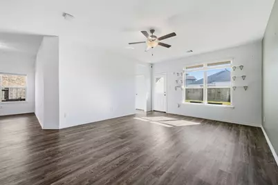 23846 Via Leoni Drive, New Caney, TX 77357 - Photo 10