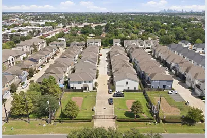 8816 Hollister Square Court, Houston, TX 77080 - Photo 40