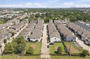 8816 Hollister Square Ct, Houston, TX 77080 - Photo 40