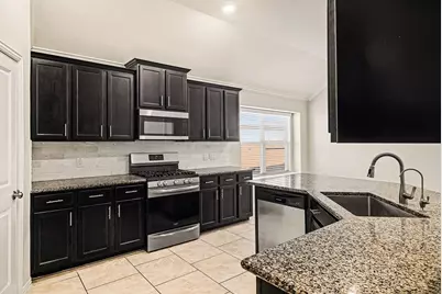 3033 Quarry Springs Drive, Conroe, TX 77301 - Photo 16