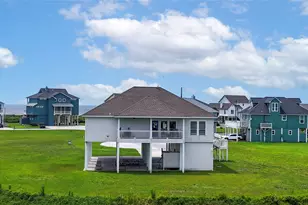 708 Cameron Circle, Crystal Beach, TX 77650 - Photo 2