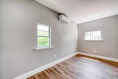6715 Victoria Street, Houston, TX 77020 - Photo 26