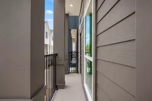 1226 E 23rd St, Houston, TX 77009 - Photo 36
