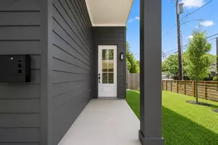 1226 E 23rd St, Houston, TX 77009 - Photo 4