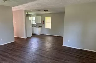 1208 Glendale St, Dayton, TX 77535 - Photo 4