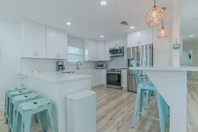 13826 Pirates Beach Blvd, Galveston, TX 77554 - Photo 14