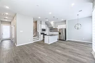 8423 Berry Brush Ln, Houston, TX 77022 - Photo 6