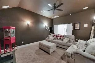 214 Reynosa Ct, Pinehurst, TX 77362 - Photo 32