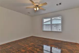114 Persimmon Ln, Lake Jackson, TX 77566 - Photo 24