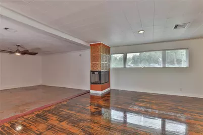 114 Persimmon Lane, Lake Jackson, TX 77566 - Photo 6