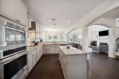 2423 Flowering Brook Lane, Sugar Land, TX 77479 - Photo 16