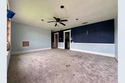 727 W 12th Street, Freeport, TX 77541 - Photo 2