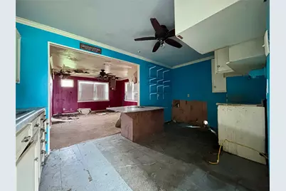 727 W 12th Street, Freeport, TX 77541 - Photo 6