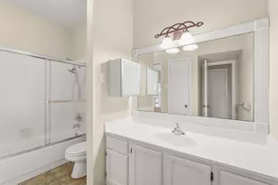 2025 Augusta Dr, Houston, TX 77057 - Photo 22
