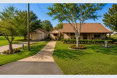 211 Cedar Crest Street, Coldspring, TX 77331 - Photo 2