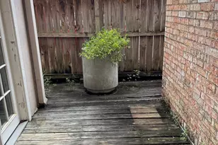 2323 Augusta Dr, Houston, TX 77057 - Photo 12